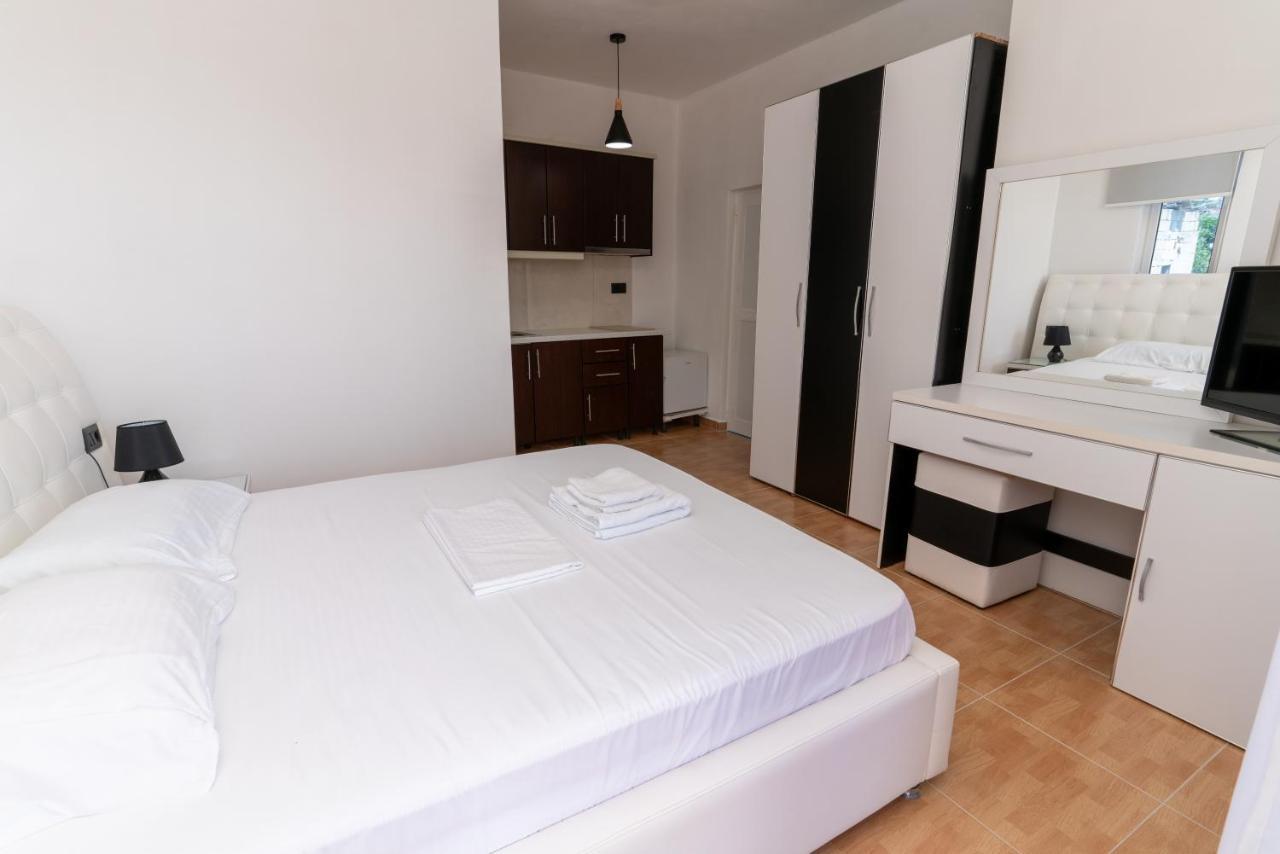 Laa Melossa Sarande Sarandë Exterior foto