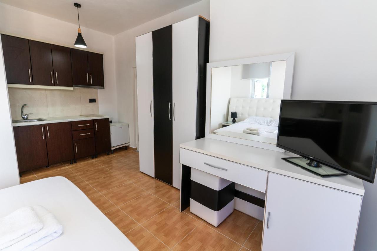 Laa Melossa Sarande Sarandë Exterior foto