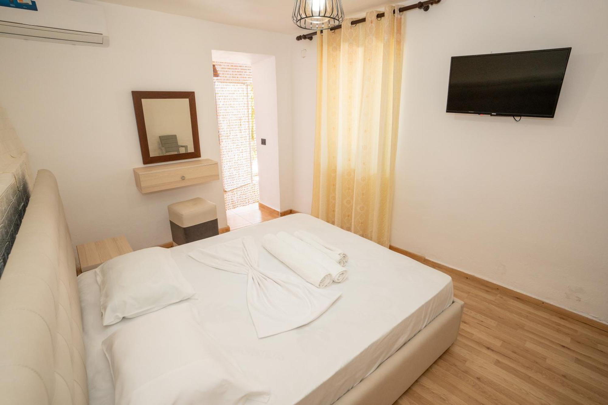 Laa Melossa Sarande Sarandë Exterior foto