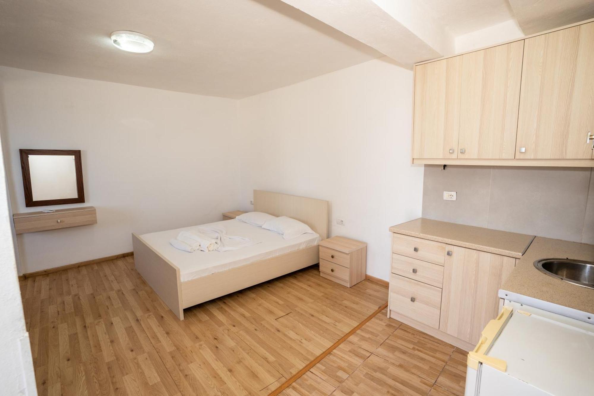 Laa Melossa Sarande Sarandë Exterior foto